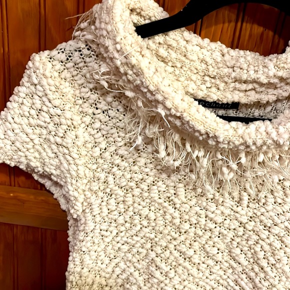 A nubby Winter white long sweater/cap sleeves. Perfect condition new - Picture 2 of 5